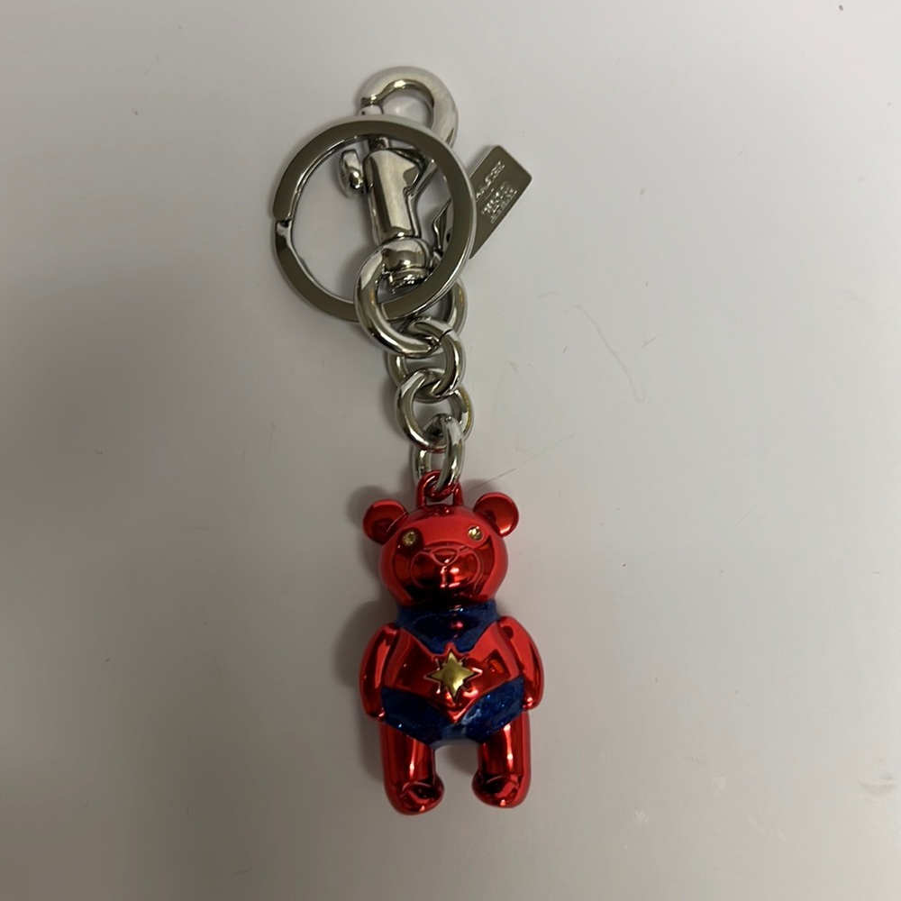 COACH X MARVEL captain marvel bear keychain
